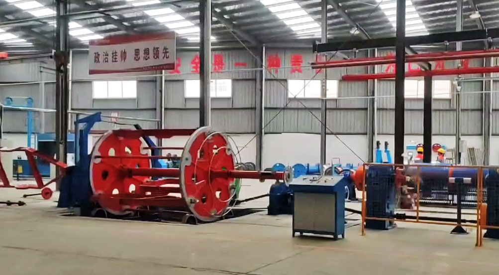 河南南街村电缆股份有限公司 成缆机CL1250-2+3型安装现场